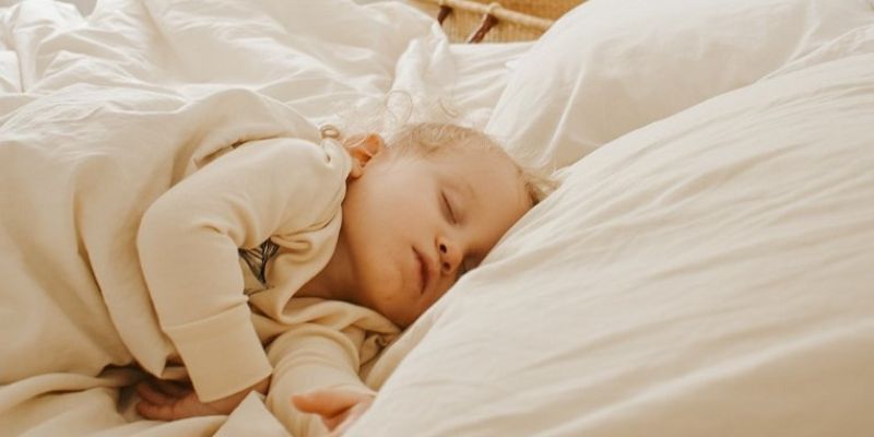 Bébé qui dort